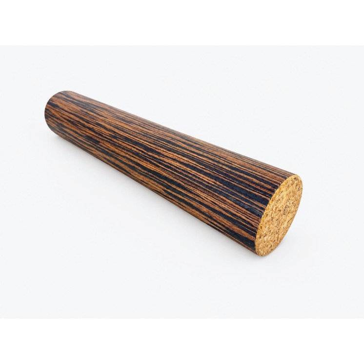 Horizontal view of the AB05 Rain Pillar with ebony finish