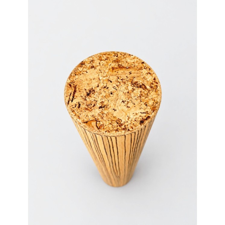 Detail of the cork end of the AB05 Rain Pillar with zebrano finish